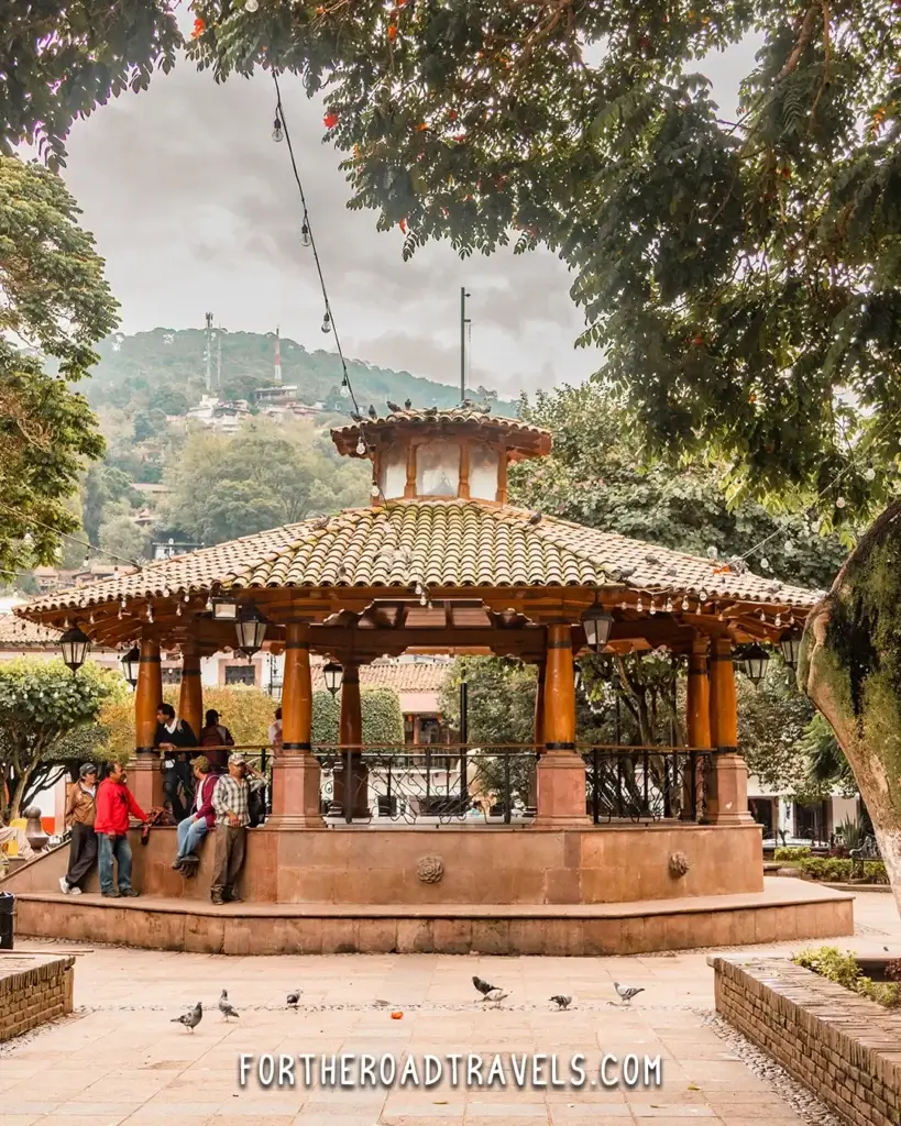 Valle de Bravo Main Square