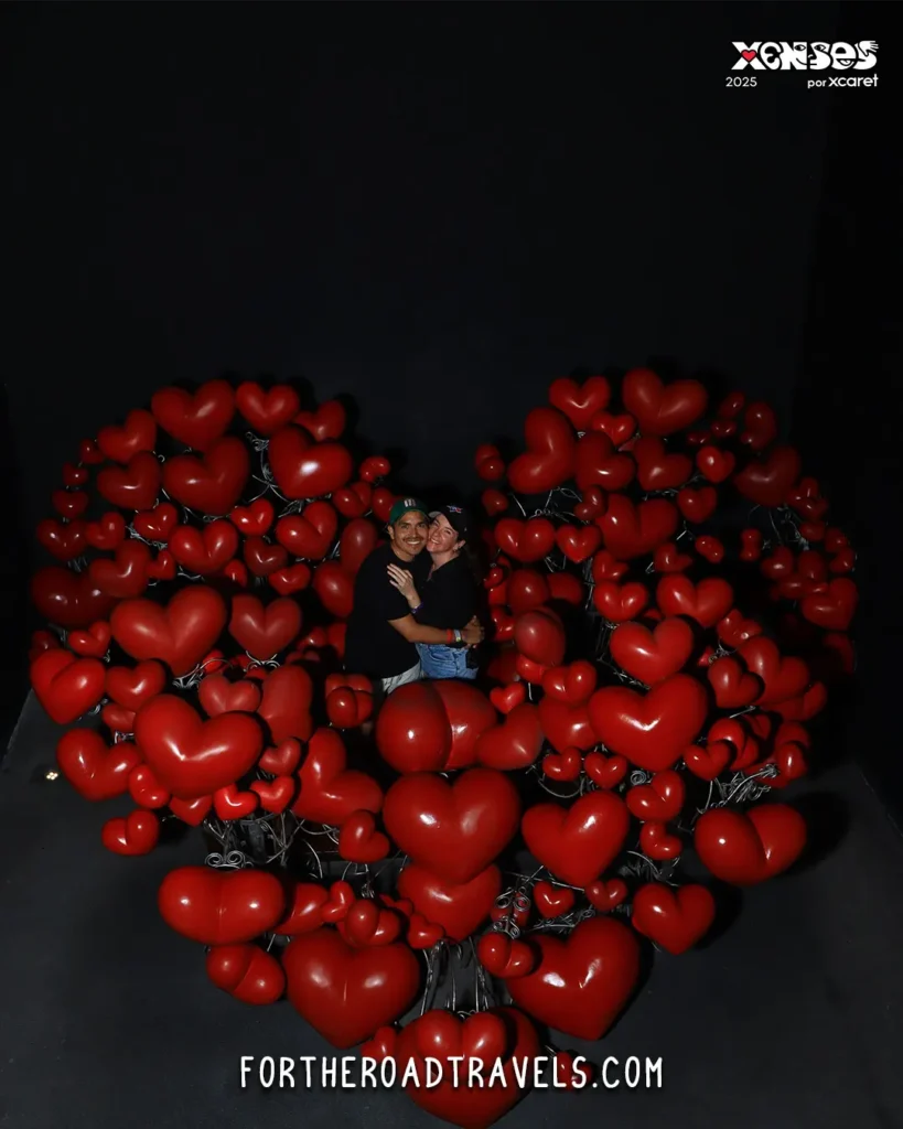 Couple at Xenses Heart Photo Spot